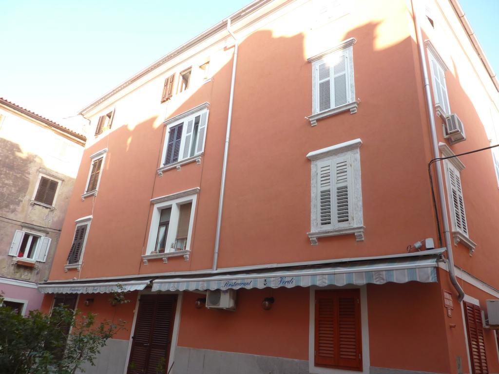 Apartments Bevk Piran Rum bild